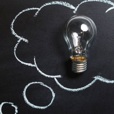 lightbulb in a thinking bubble
