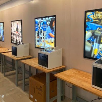 3D Printers in a Design Lab