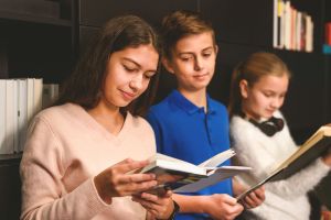 Students reading.